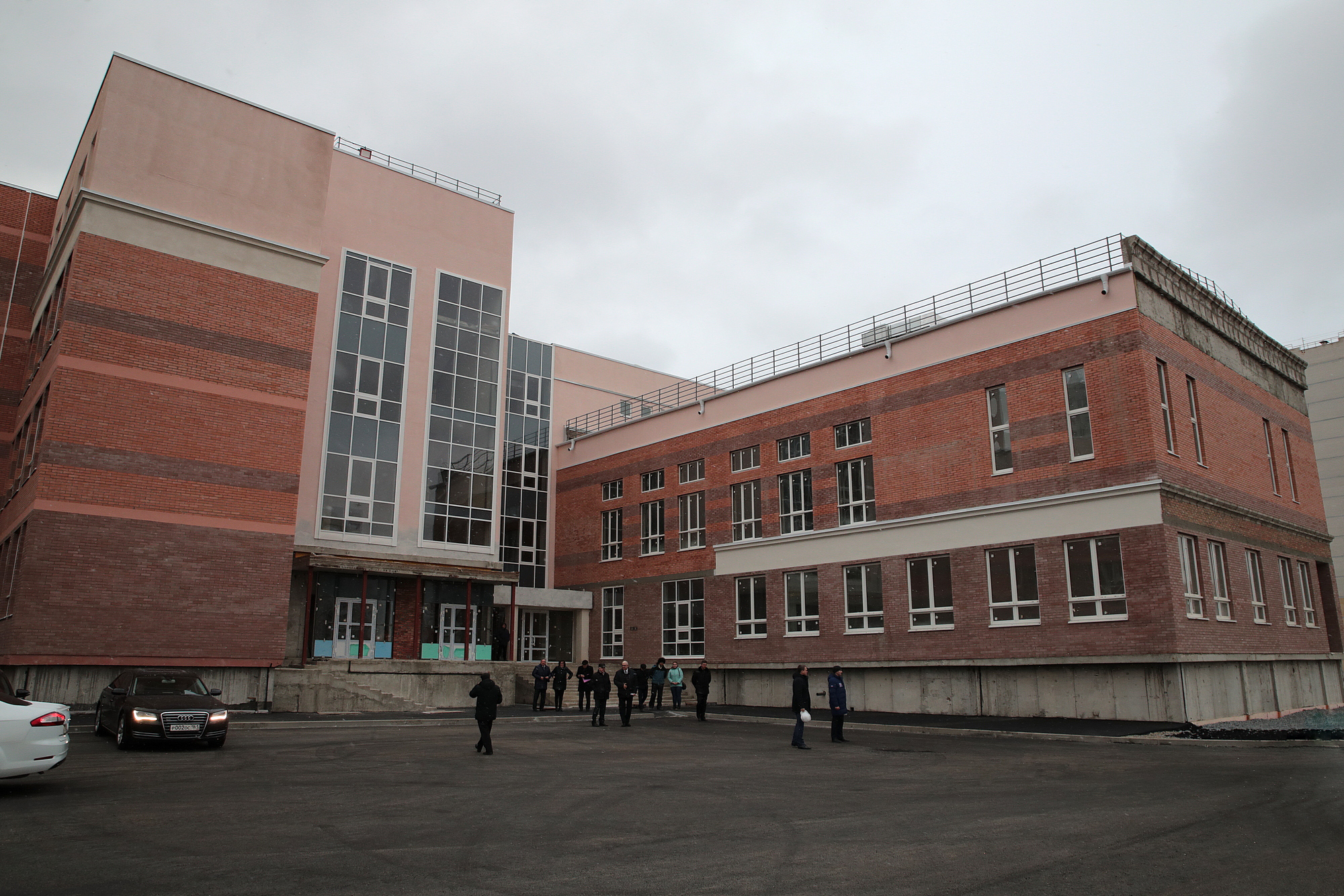 К концу 2025 года в Ростове построят 20 новых школ - фото 1